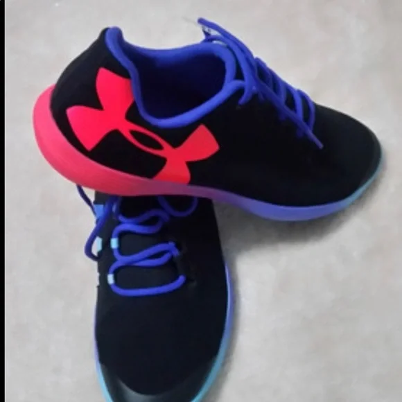 UNDER ARMOUR SNEAKERS FOR WOMEN MULTICOLORSSIZE 6Y - Picture 1 of 10
